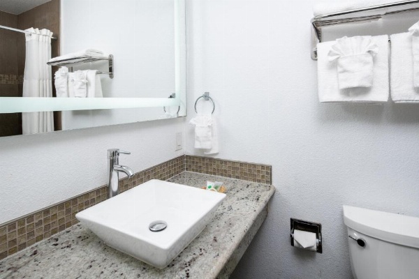 Scandia Motel image 34